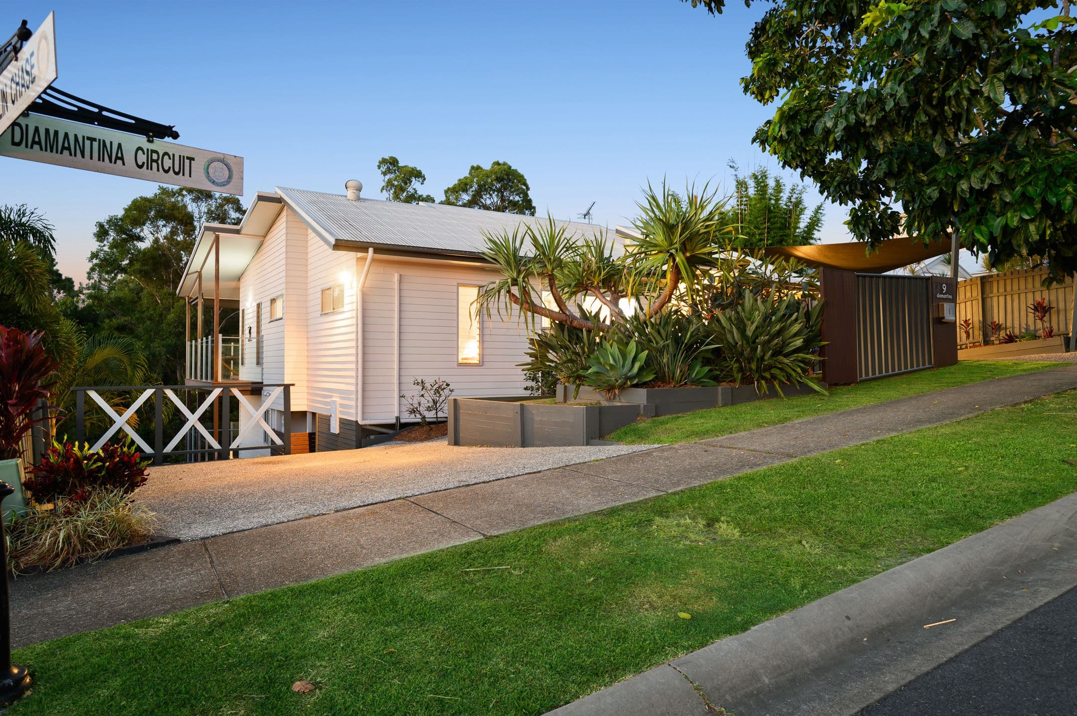 9 Diamantina Circuit, Pacific Pines QLD 4211, Pacific Pines - Thumbnail 2