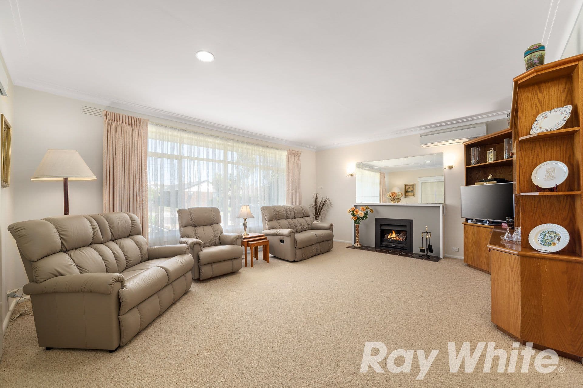 13 Avril Street, Scoresby VIC 3179, Scoresby - Thumbnail 2