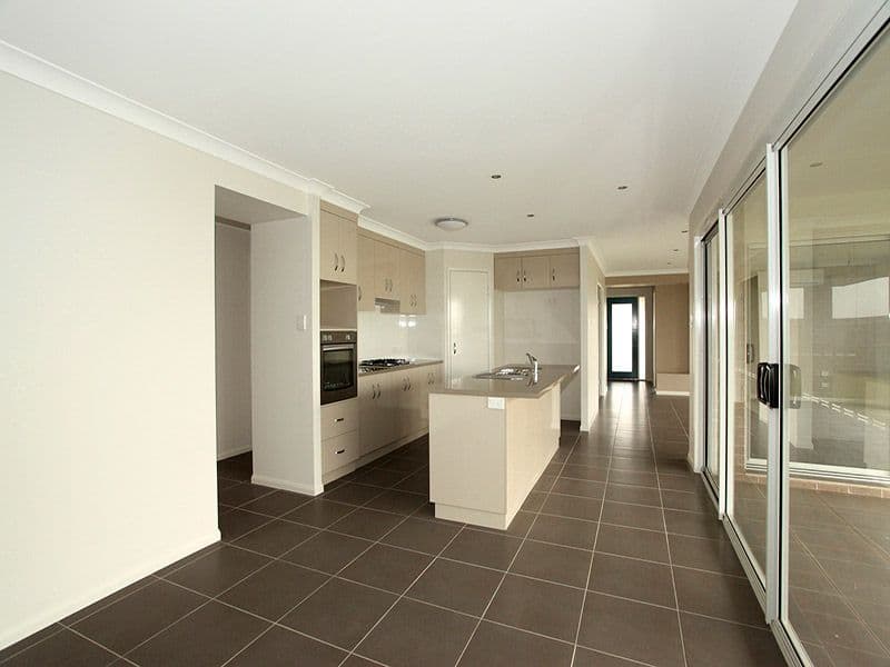 2 Vinnicombe Street, KEARNEYS SPRING QLD 4350, Kearneys Spring - Thumbnail 5
