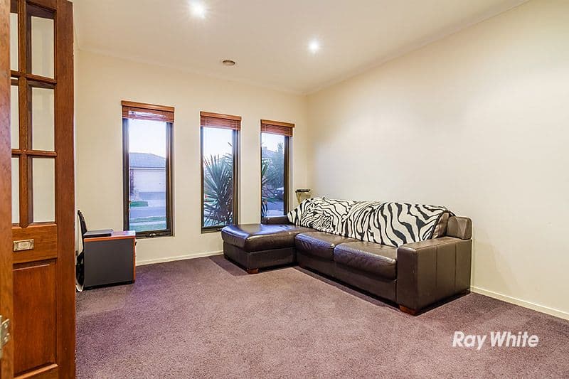 22 Black Caesar Drive, Cranbourne East VIC 3977, Cranbourne East - Thumbnail 5