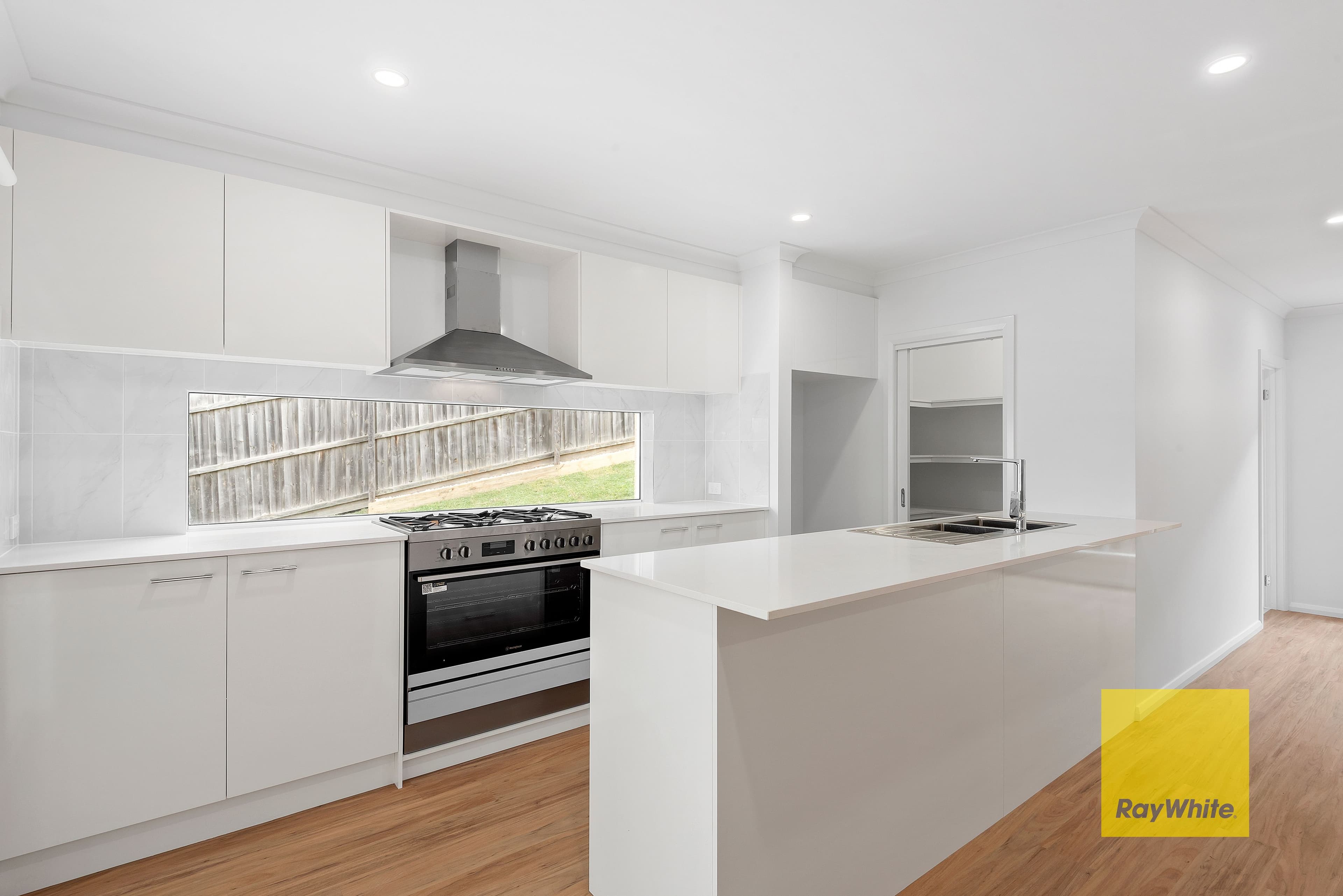 9 Regal Street, Highton VIC 3216, Highton - Thumbnail 3