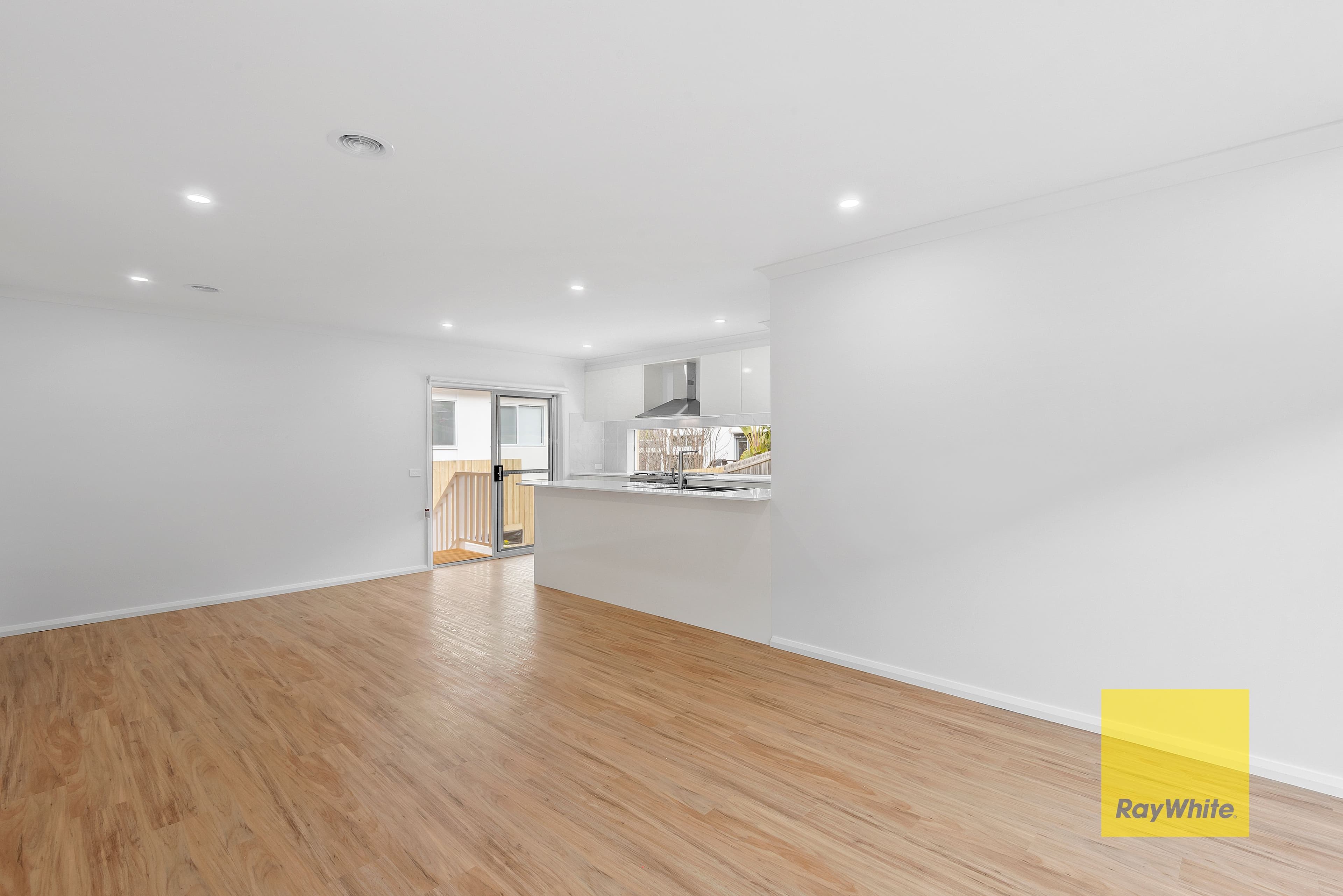9 Regal Street, Highton VIC 3216, Highton - Thumbnail 4