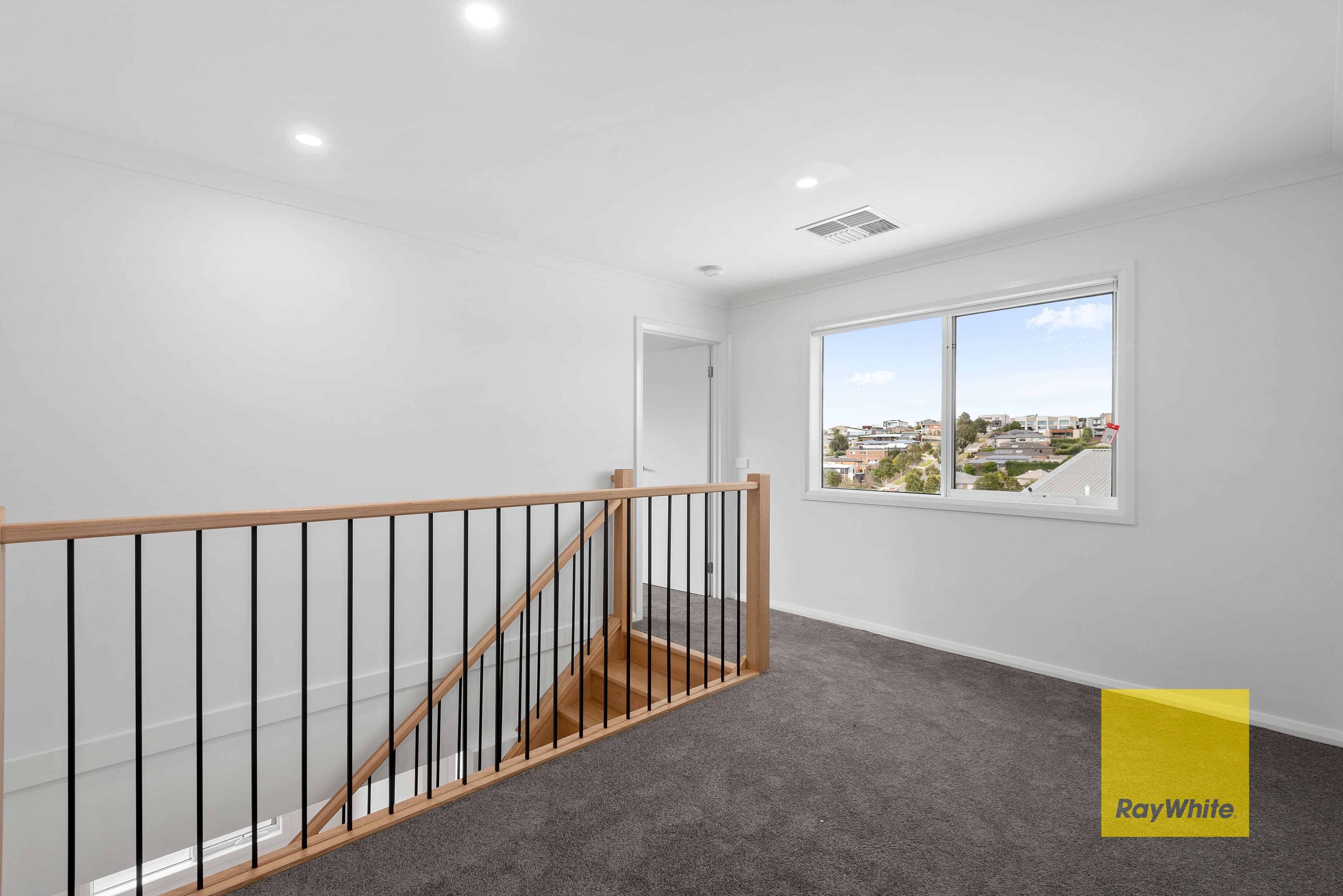 9 Regal Street, Highton VIC 3216, Highton - Thumbnail 6