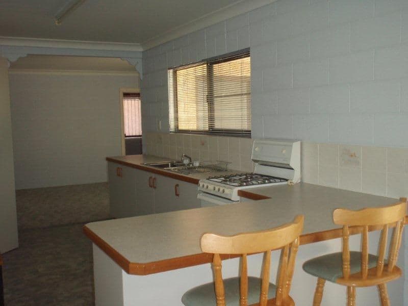 41 Reserve Street, POMONA QLD 4568, Pomona - Thumbnail 6