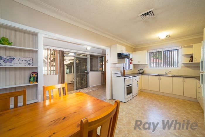 35 Nevill Street, Mayfield NSW 2304, Mayfield - Thumbnail 4