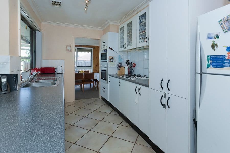 113 Barries Road, MELTON VIC 3337, Melton - Thumbnail 2