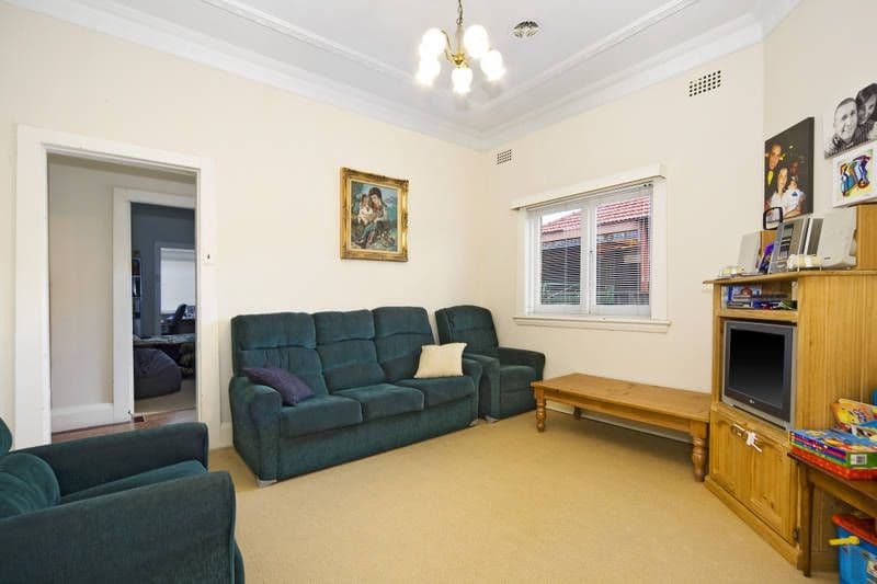 15 Macintosh Street, MASCOT NSW 2020, Mascot - Thumbnail 2