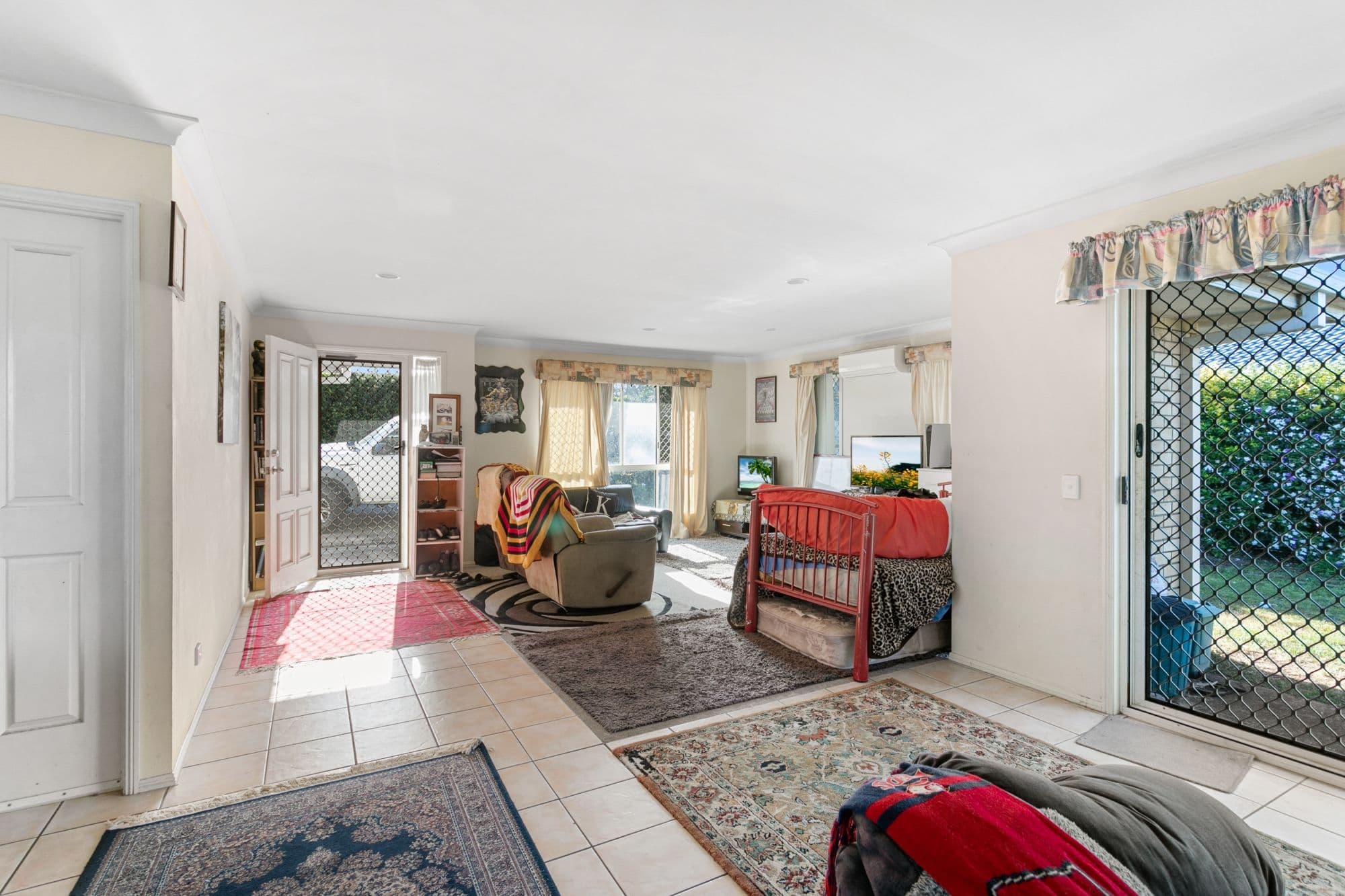 65 Lipscombe Road, Deception Bay QLD 4508, Deception Bay - Thumbnail 2