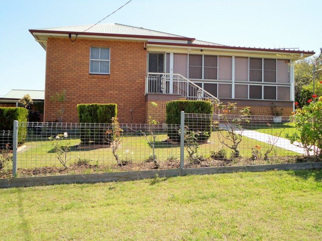 31 Dorothy Street, Silkstone QLD 4304, Silkstone - Thumbnail 3