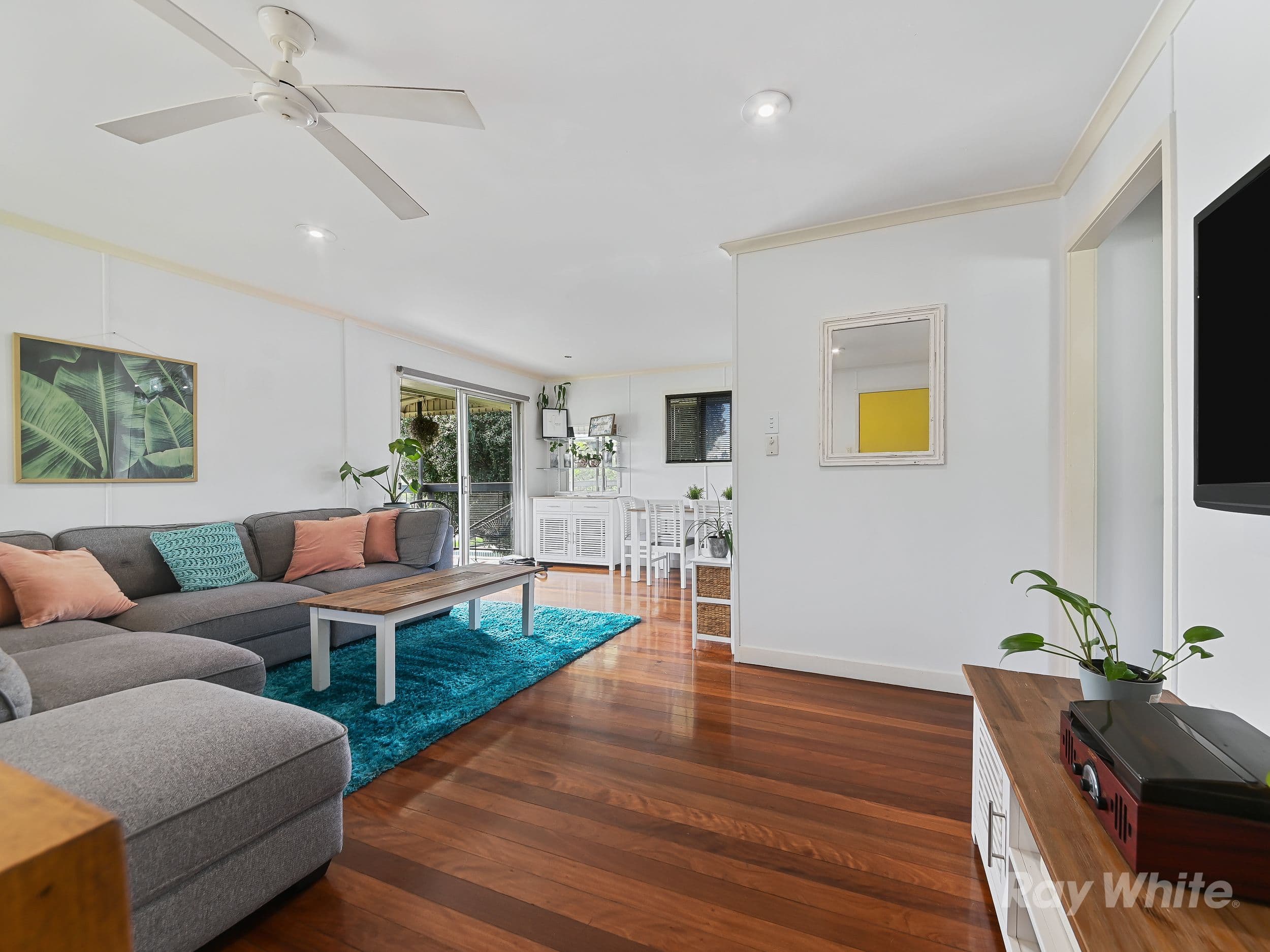 99 Jamieson Way, Point Cook - Thumbnail 3