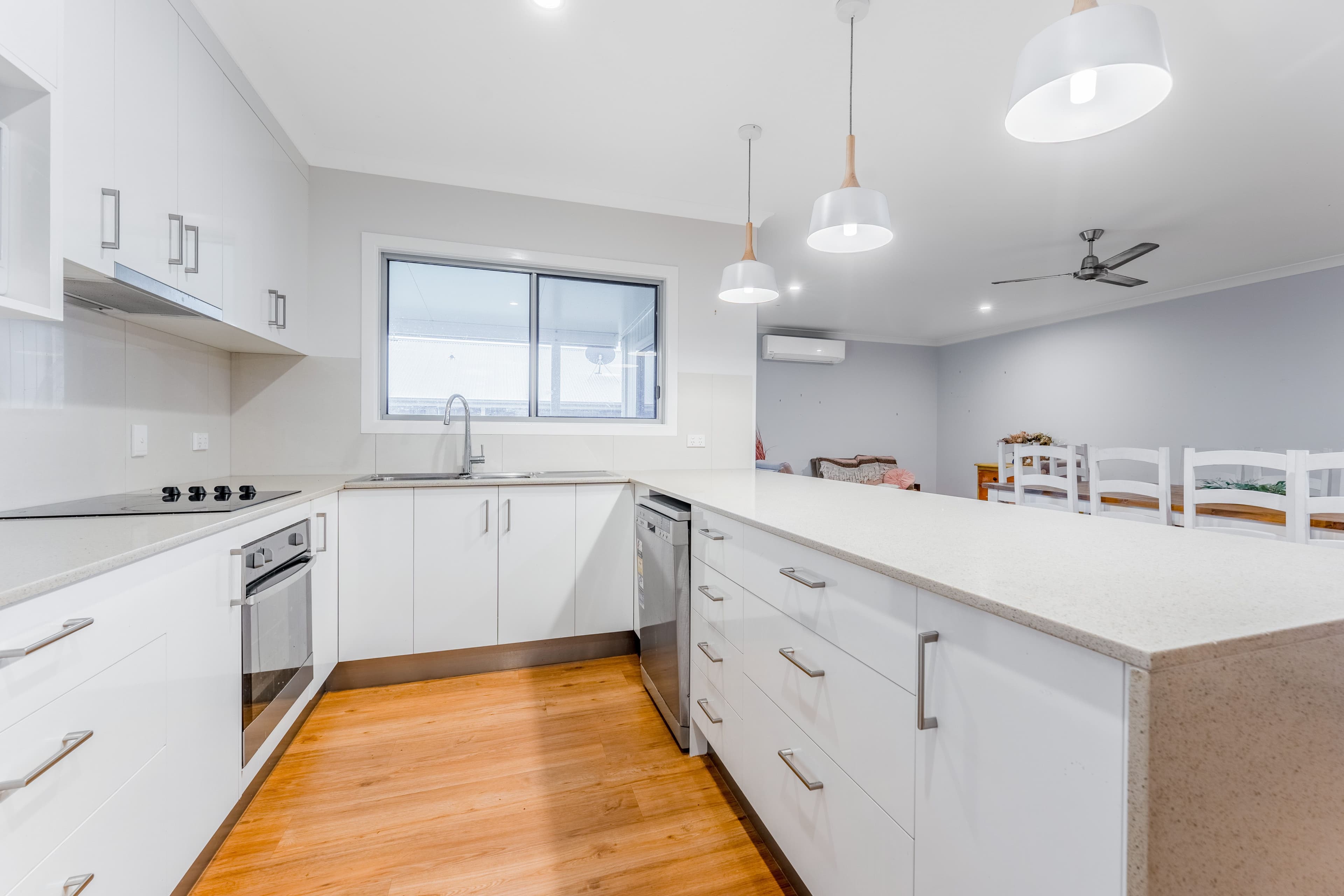 4 Doncaster Street, Emerald QLD 4720, Emerald - Thumbnail 4