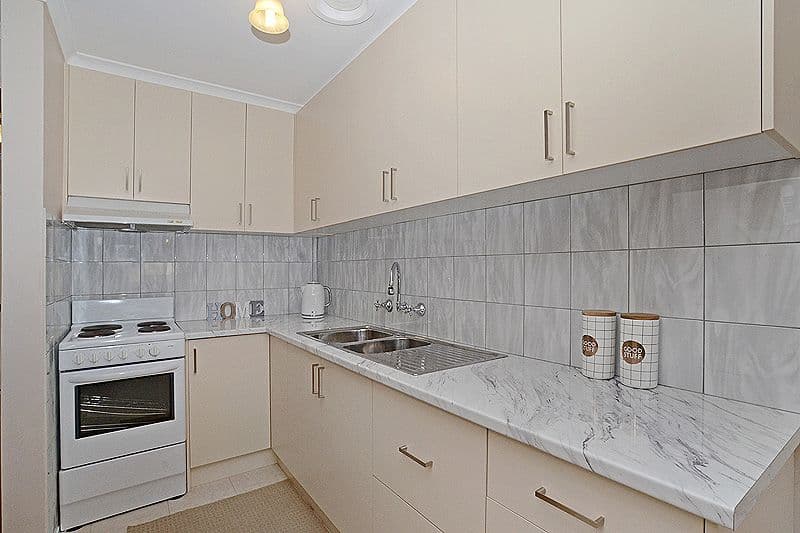 56 Waratah Street, Thomastown VIC 3074, Thomastown - Thumbnail 3