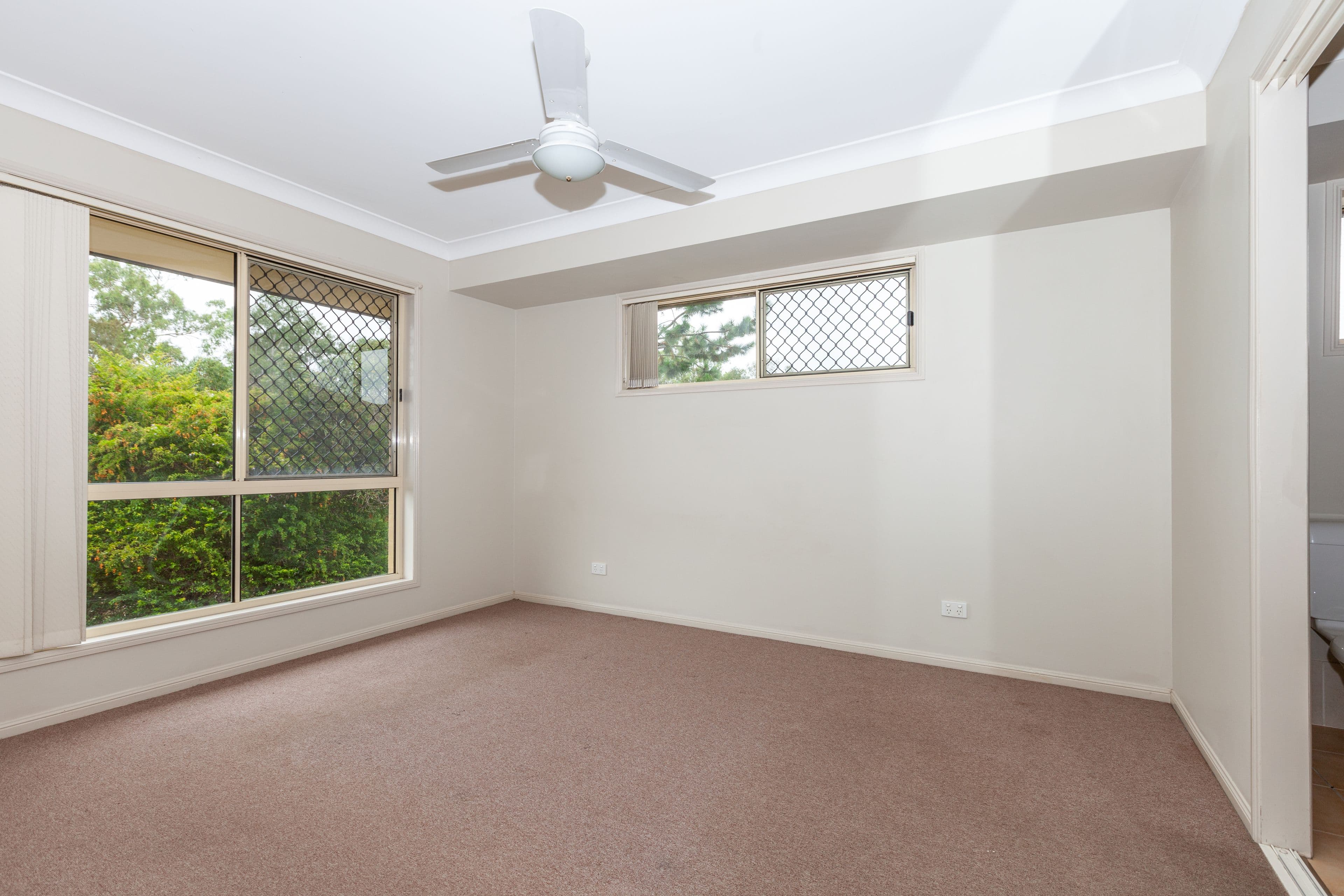 16 Crestridge Crescent, Morayfield QLD 4506, Morayfield - Thumbnail 6