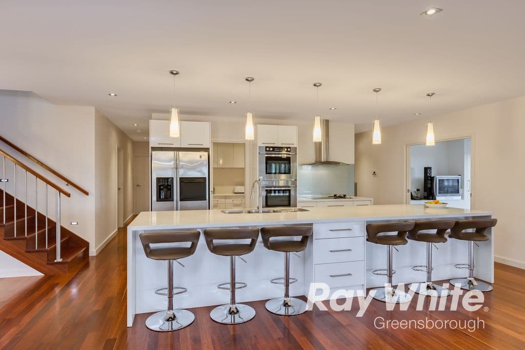 30 Tarawera Road, Doreen VIC 3754, Doreen - Thumbnail 3