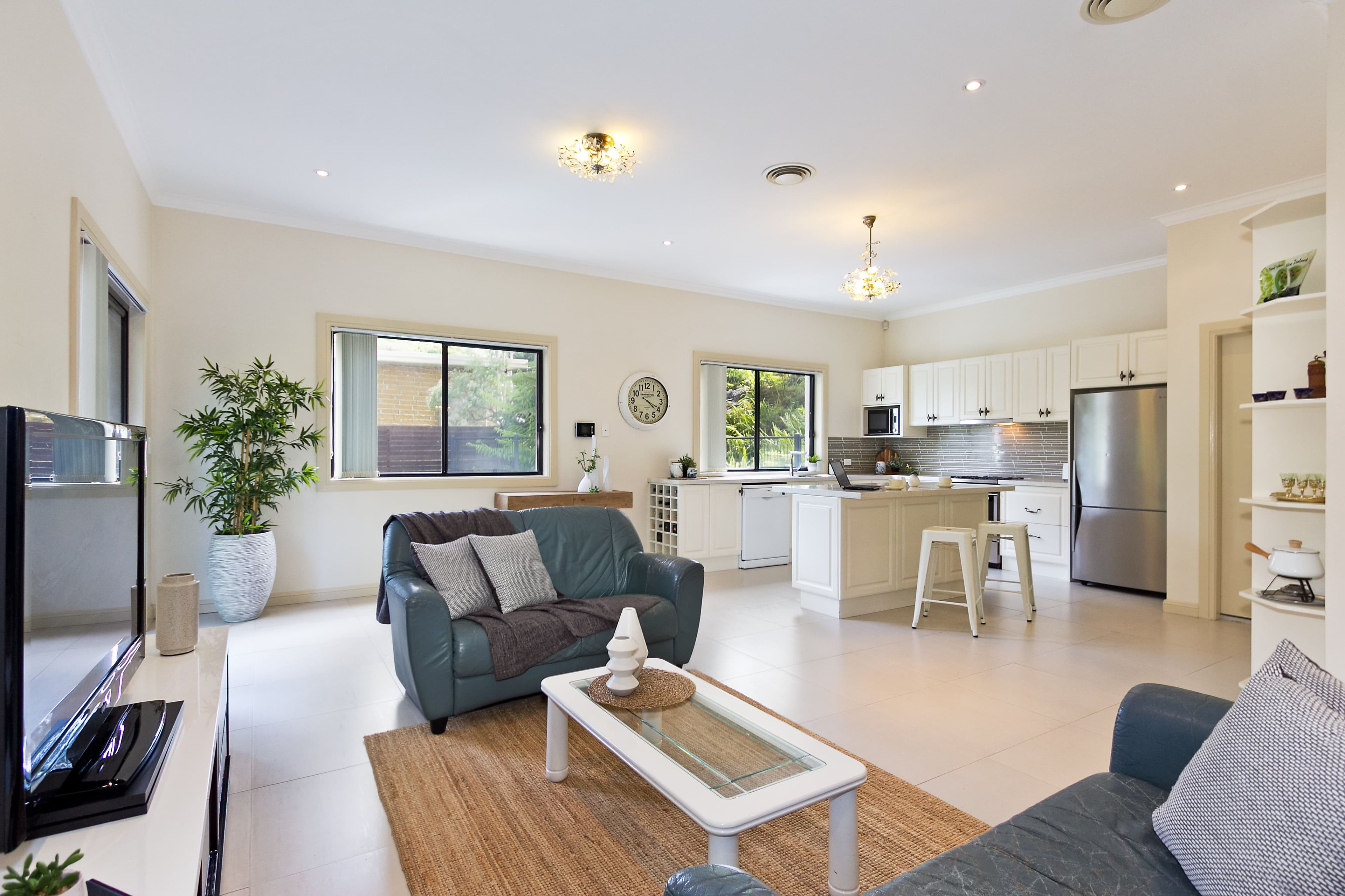 17 Hexham Avenue, Myrtle Bank - Thumbnail 2