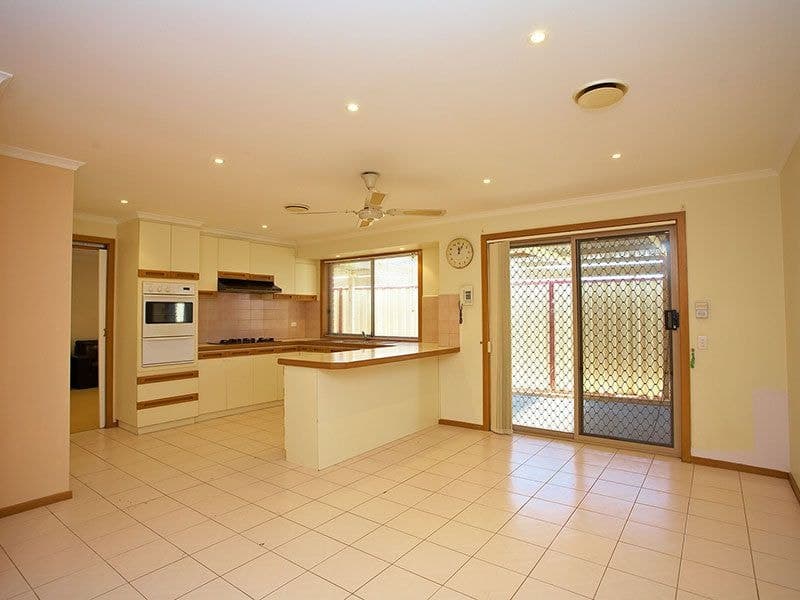 93 Sommers Drive, Altona Meadows - Thumbnail 3