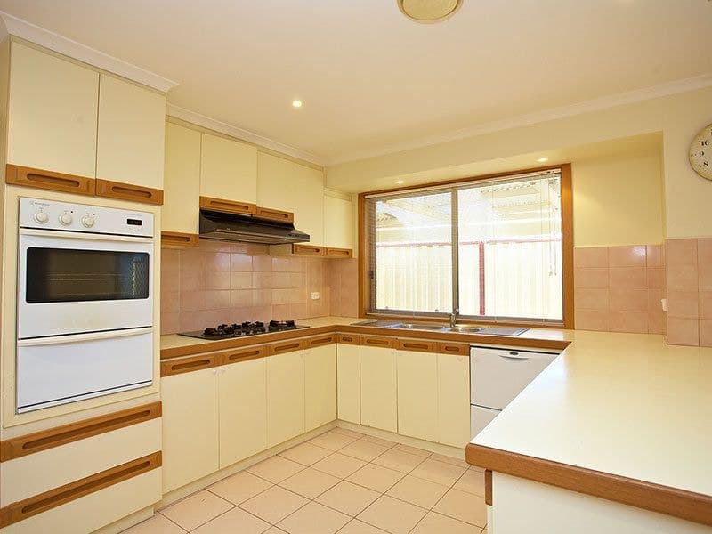 93 Sommers Drive, Altona Meadows - Thumbnail 4