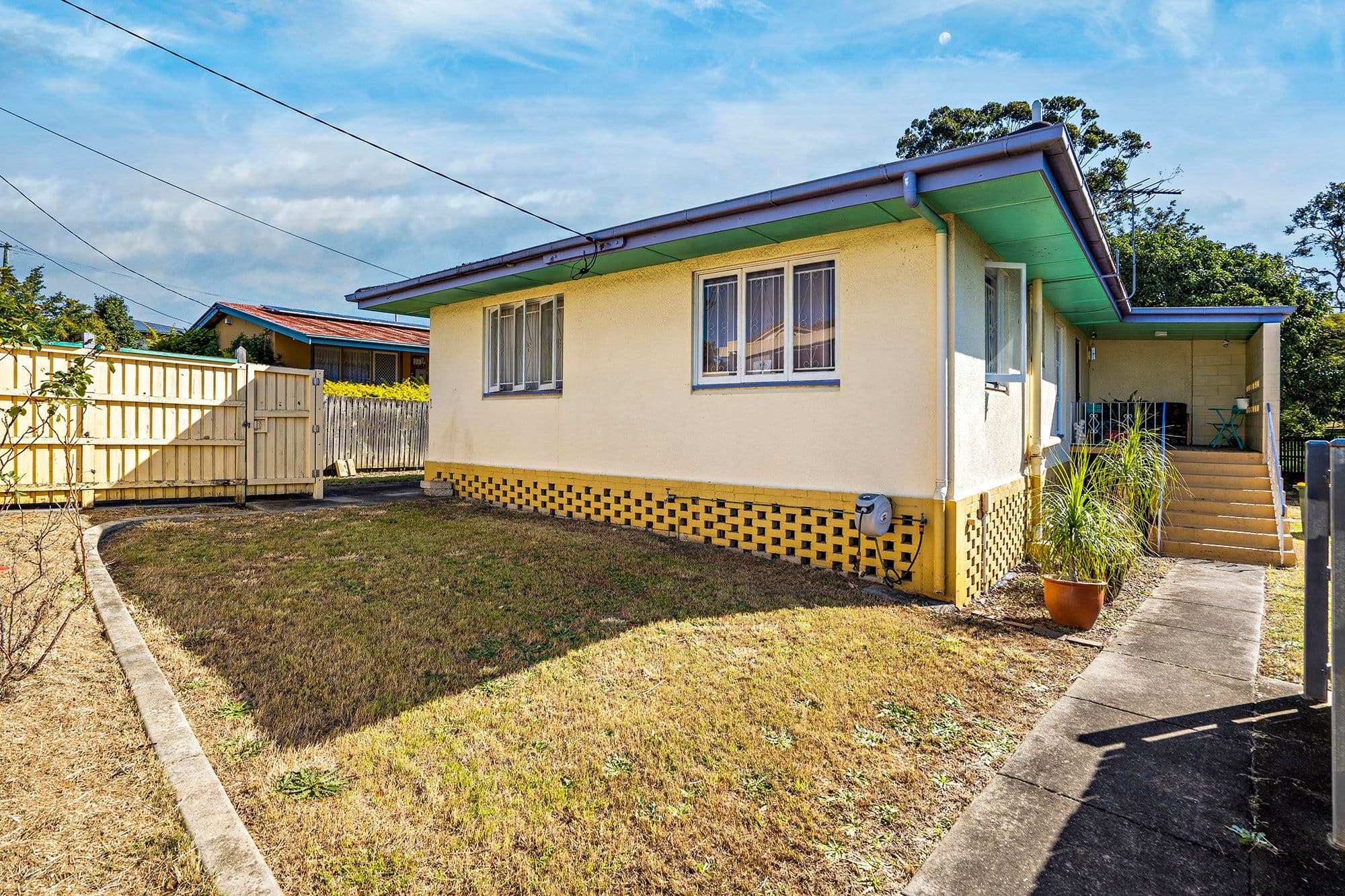 305 Newnham Road, Upper Mount Gravatt QLD 4122, Upper Mount Gravatt - Thumbnail 3
