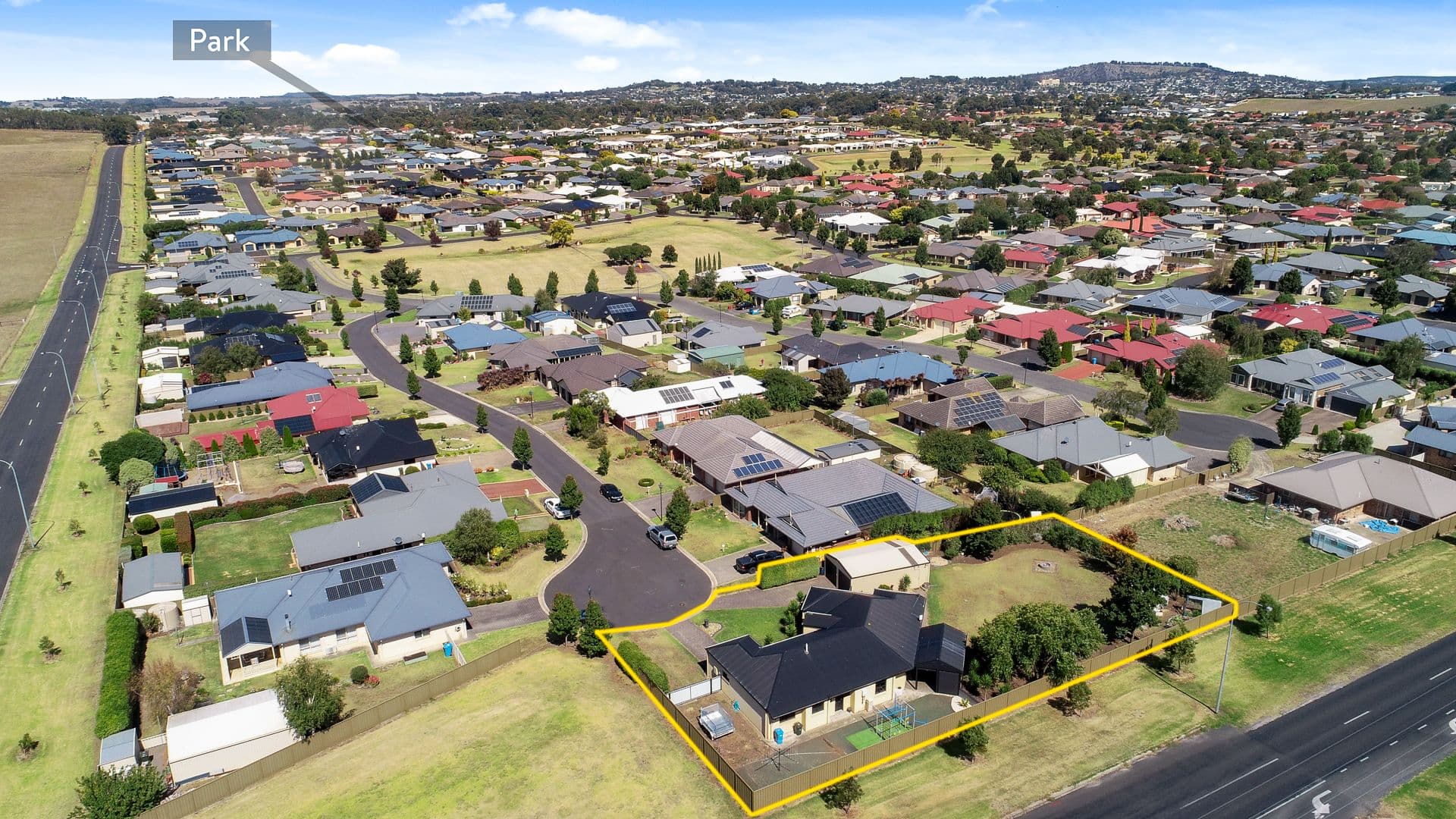 15 Woodhaven Place, Mount Gambier SA 5290, Mount Gambier - Thumbnail 2