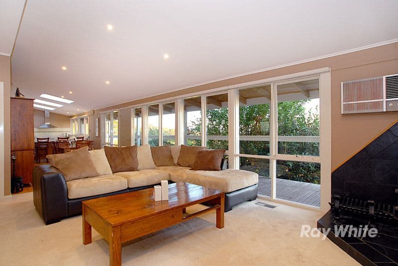 16 Cloverleigh Avenue, EMERALD VIC 3782, Emerald - Thumbnail 6