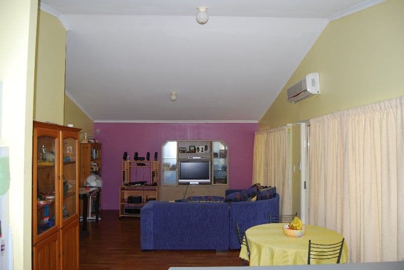 16 Bailey Crescent, North Epping - Thumbnail 3