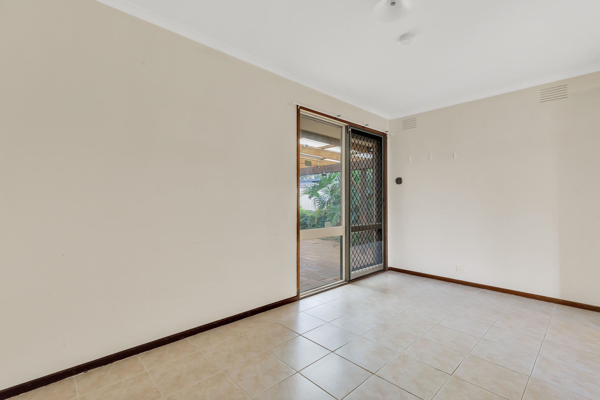 8 Murchison Court, Werribee VIC 3030, Werribee - Thumbnail 5
