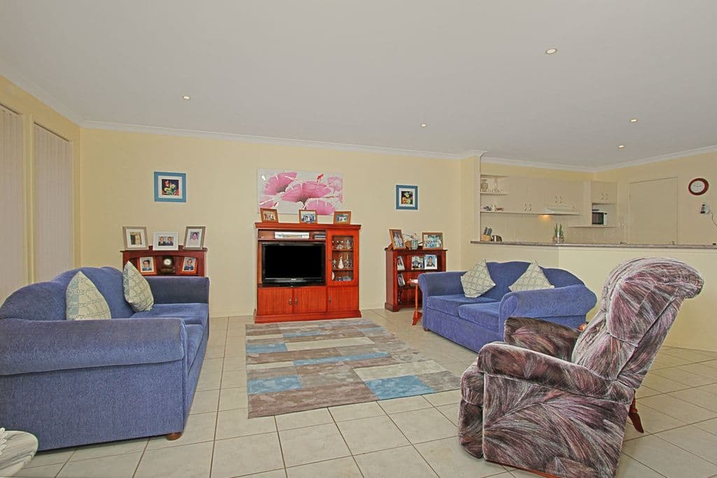 4 Stuart Place, Sunshine Bay - Thumbnail 5