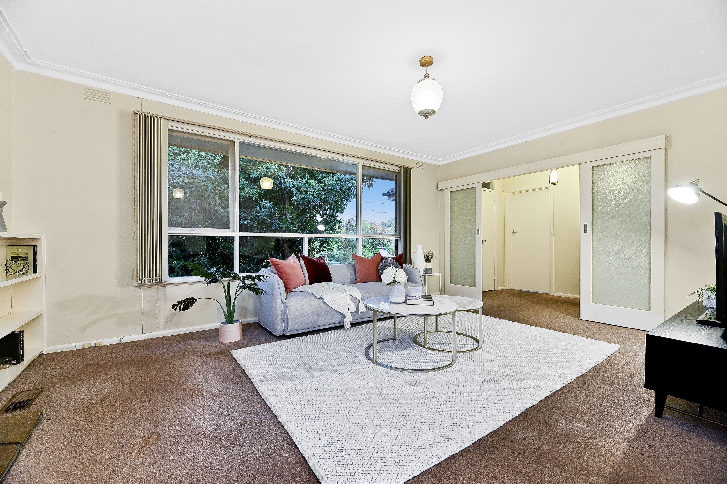 15 Brentwood Drive, Glen Waverley VIC 3150, Glen Waverley - Thumbnail 2