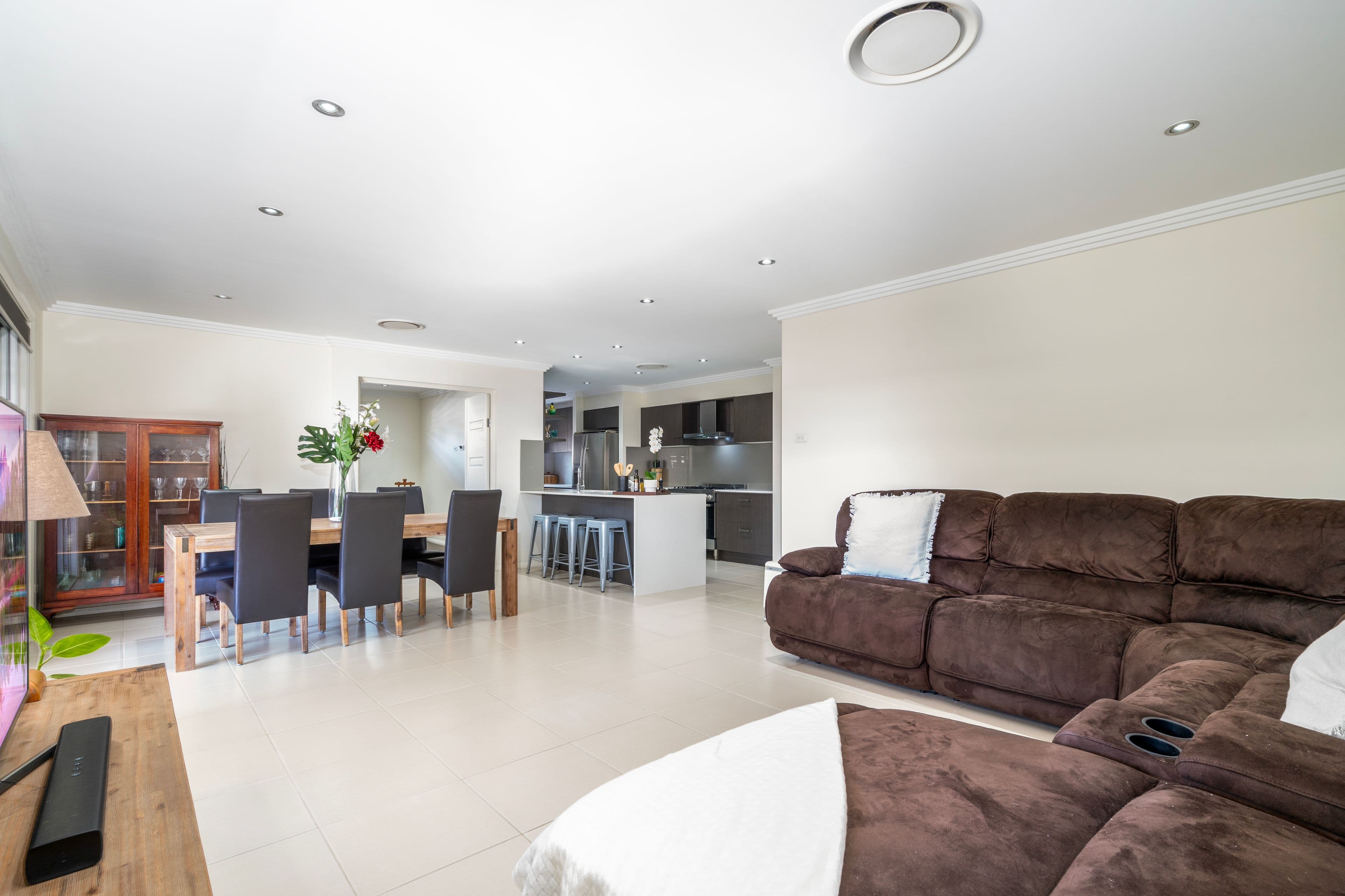 7 Jeffery Street, Carnes Hill NSW 2171, Carnes Hill - Thumbnail 4