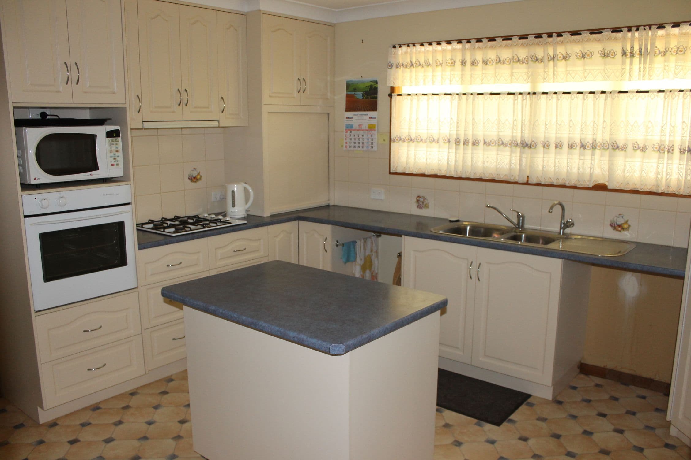 1 Curtis Street, Dalby QLD 4405, Dalby - Thumbnail 3
