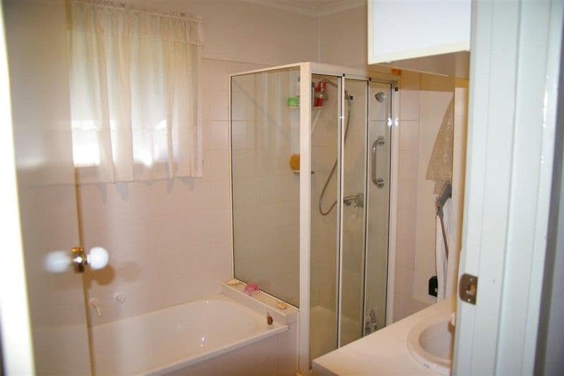 15 Wetherby Road, DONCASTER VIC 3108, Doncaster - Thumbnail 7