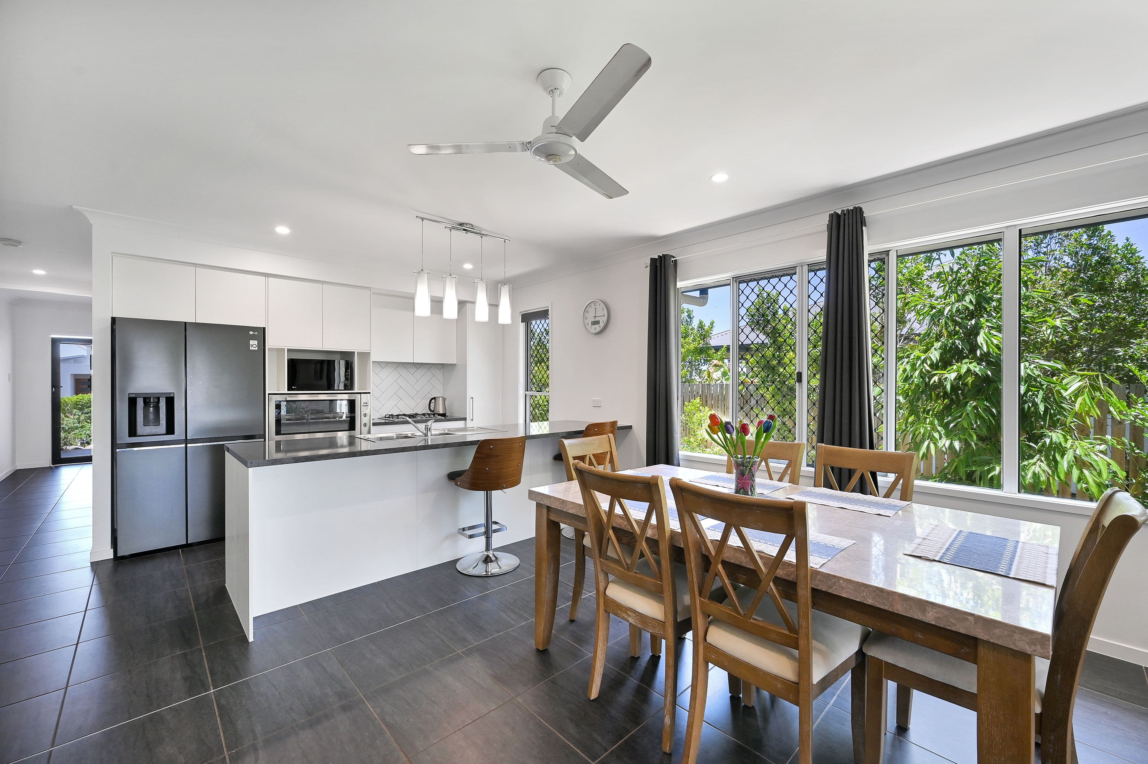 14 Barnfield Street, Mount Low QLD 4818, Mount Low - Thumbnail 3