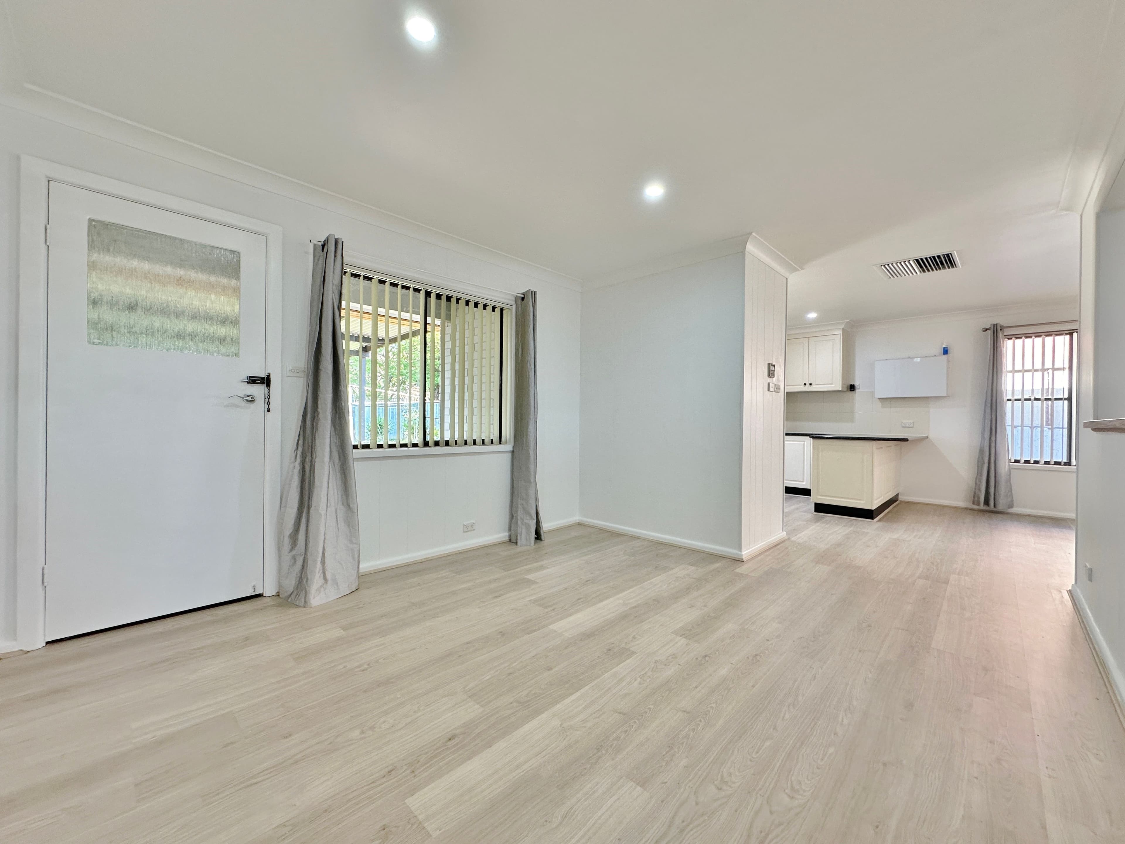 19 Hardy Avenue, Young NSW 2594, Young - Thumbnail 5