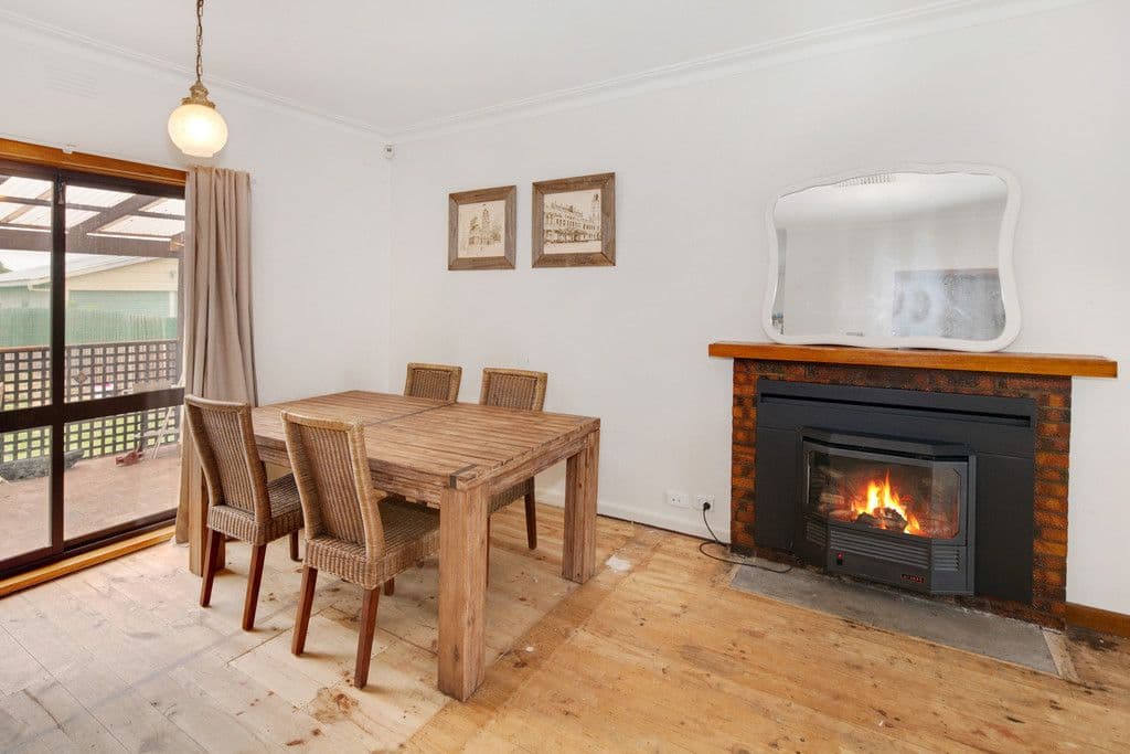 3 Waldemar Street, Wendouree VIC 3355, Wendouree - Thumbnail 3