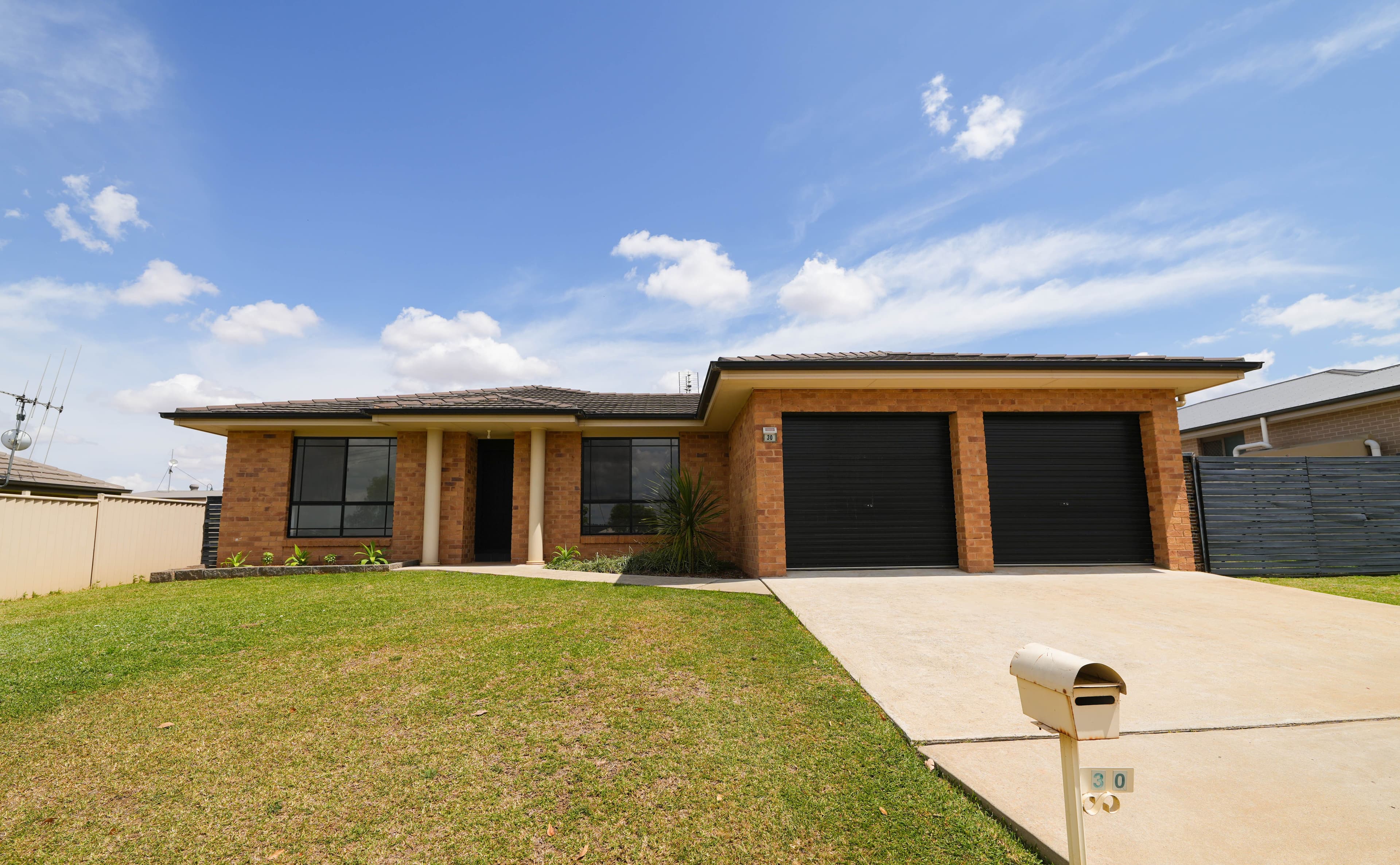 30 Blaxland Street, Parkes NSW 2870, Parkes - Image 1