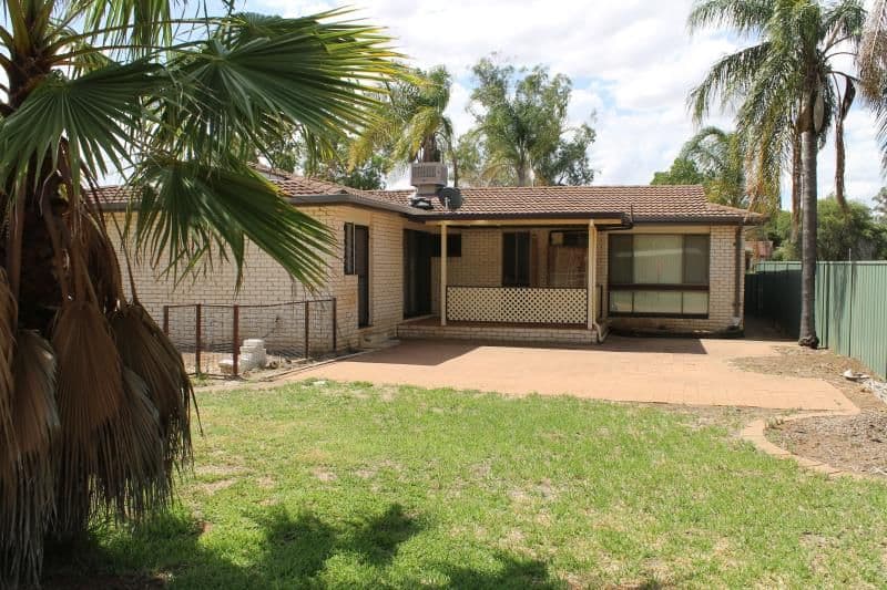 32 Mackay Drive, DUBBO NSW 2830, Dubbo - Thumbnail 4
