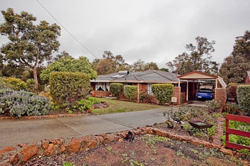 5 Urch Road, KALAMUNDA WA 6076, Kalamunda - Image 1