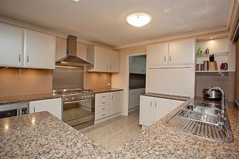 5 Urch Road, KALAMUNDA WA 6076, Kalamunda - Thumbnail 4