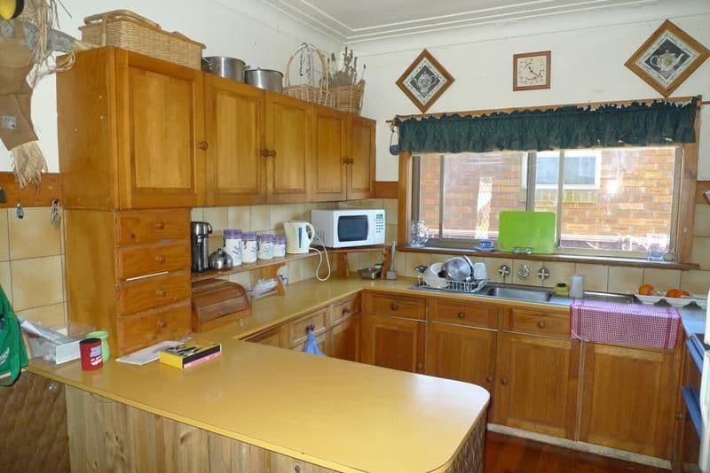 24 Moss Avenue, TOUKLEY NSW 2263, Toukley - Thumbnail 3