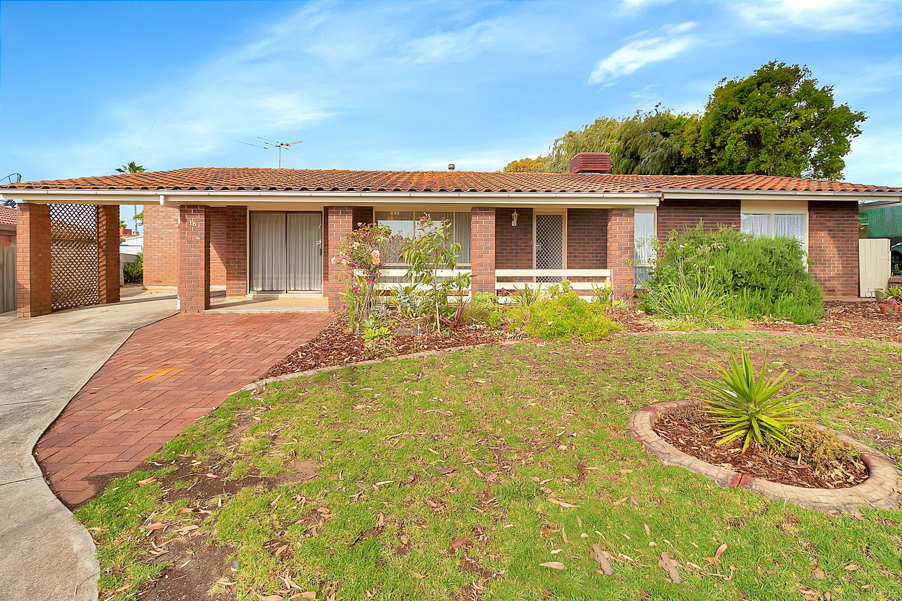 16 Yurlondi Drive, Surrey Downs SA 5126, Surrey Downs - Thumbnail 2