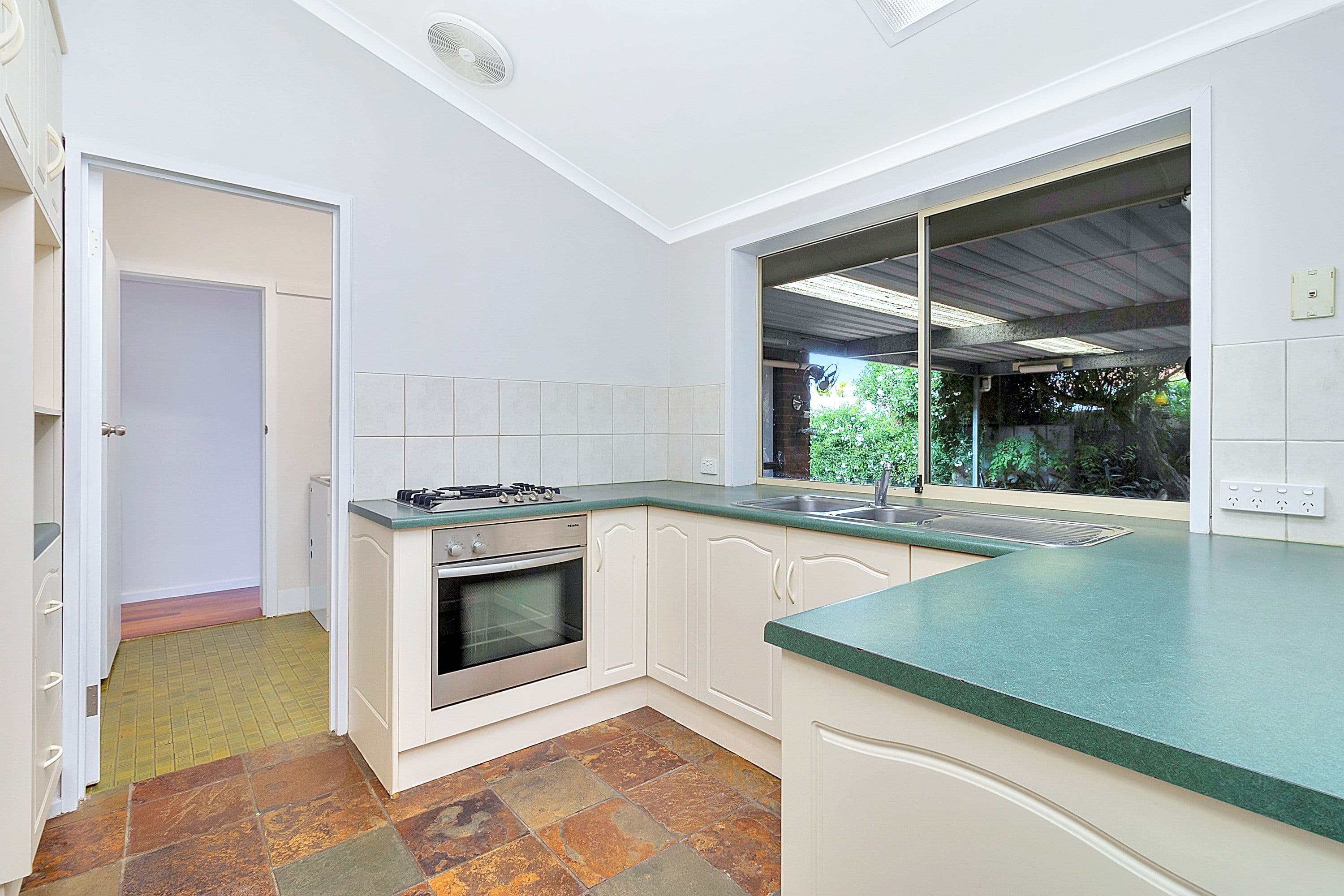 16 Yurlondi Drive, Surrey Downs SA 5126, Surrey Downs - Thumbnail 8