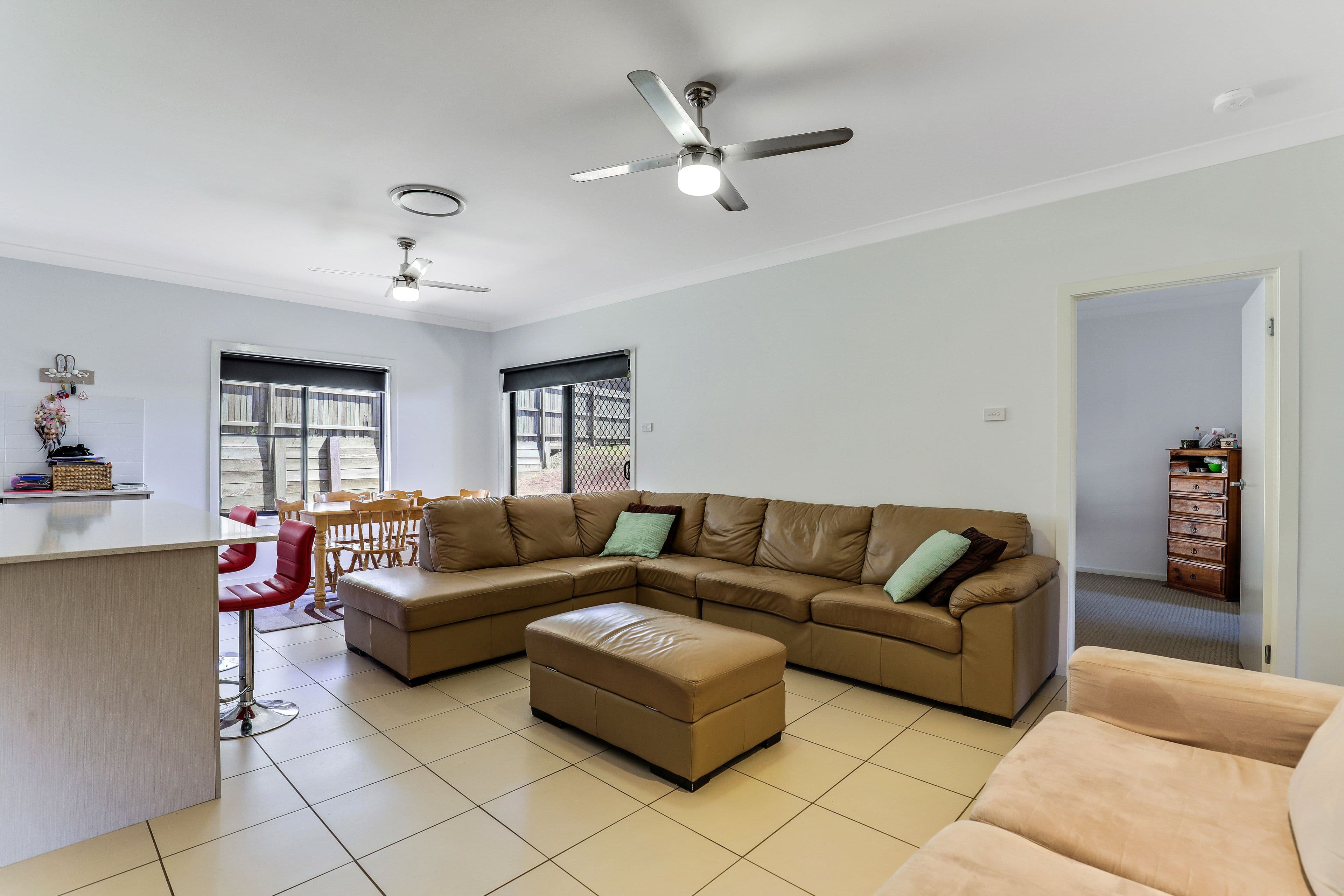 4 Madeleine Court, Glenvale QLD 4350, Glenvale - Thumbnail 3