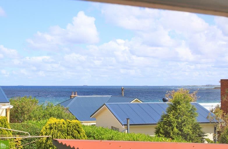 187 Lawrence Hargrave Drive, THIRROUL NSW 2515, Thirroul - Thumbnail 2