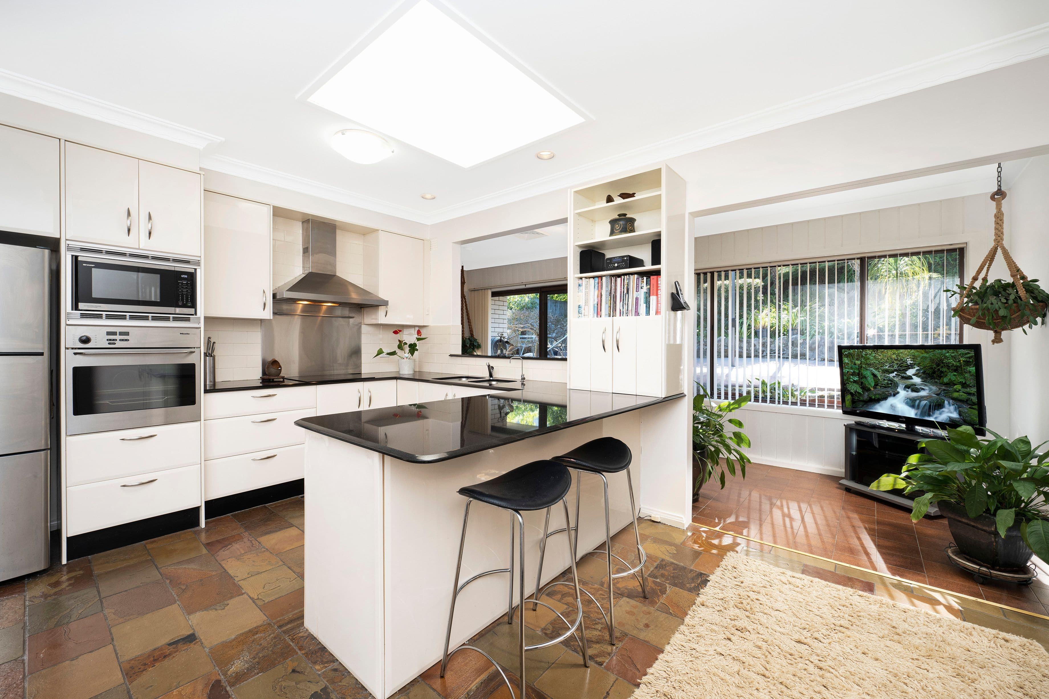 28 Merrilee Crescent, Frenchs Forest NSW 2086, Frenchs Forest - Thumbnail 3
