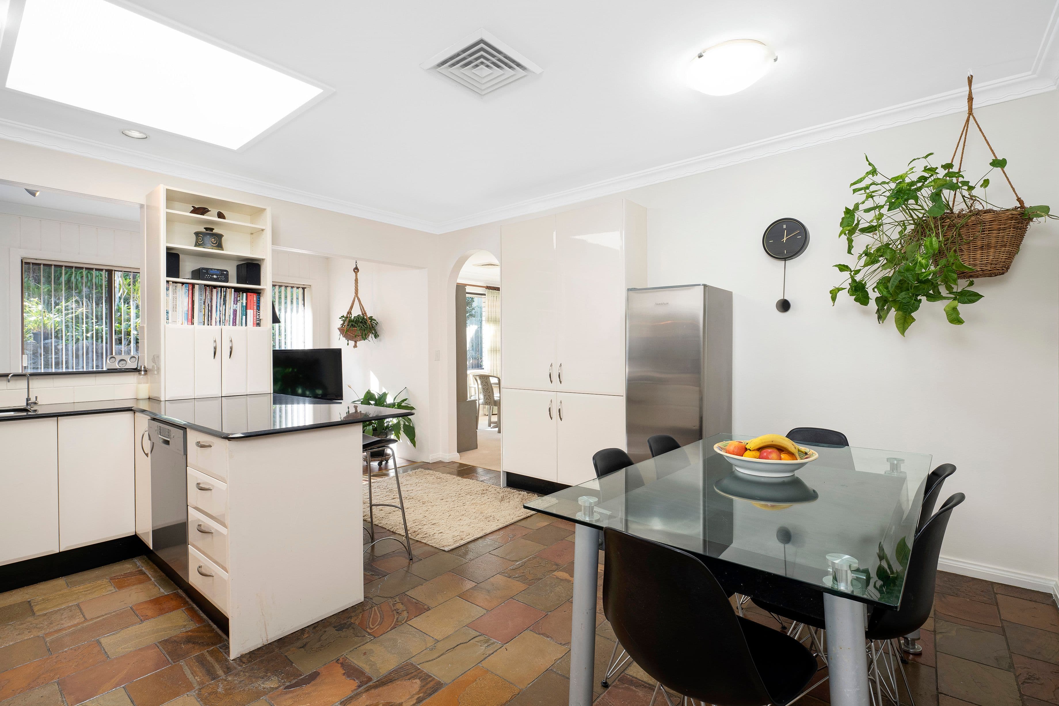 28 Merrilee Crescent, Frenchs Forest NSW 2086, Frenchs Forest - Thumbnail 4