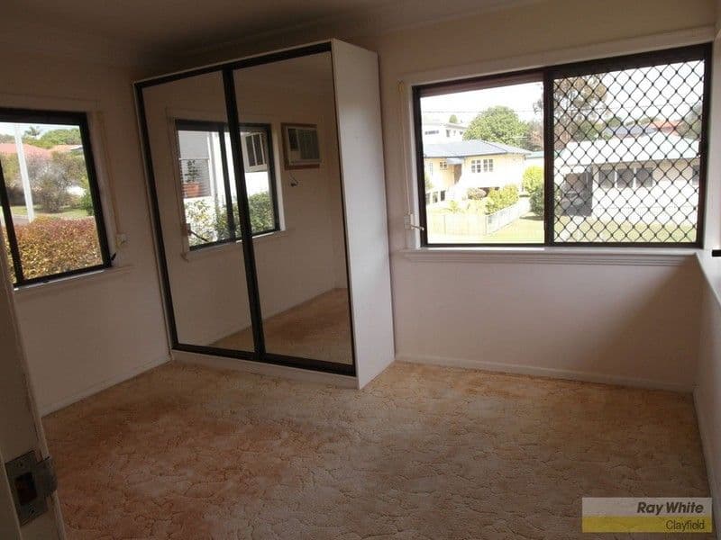 11 Kembla Street, WAVELL HEIGHTS QLD 4012, Wavell Heights - Thumbnail 5