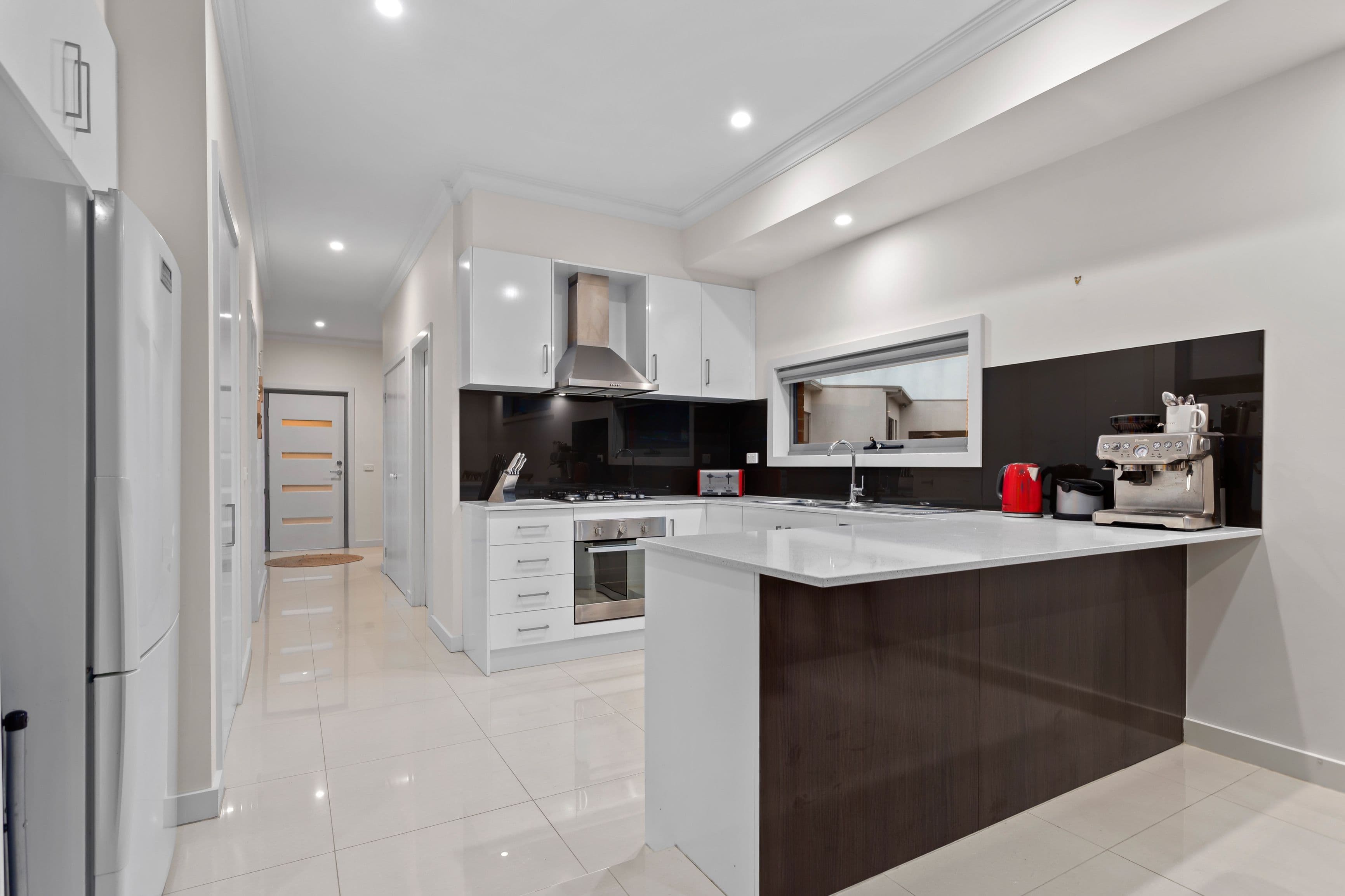 37 Gordons Road, South Morang VIC 3752, South Morang - Thumbnail 3