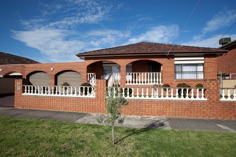 17 Coonawarra Drive, THOMASTOWN VIC 3074, Thomastown - Image 1