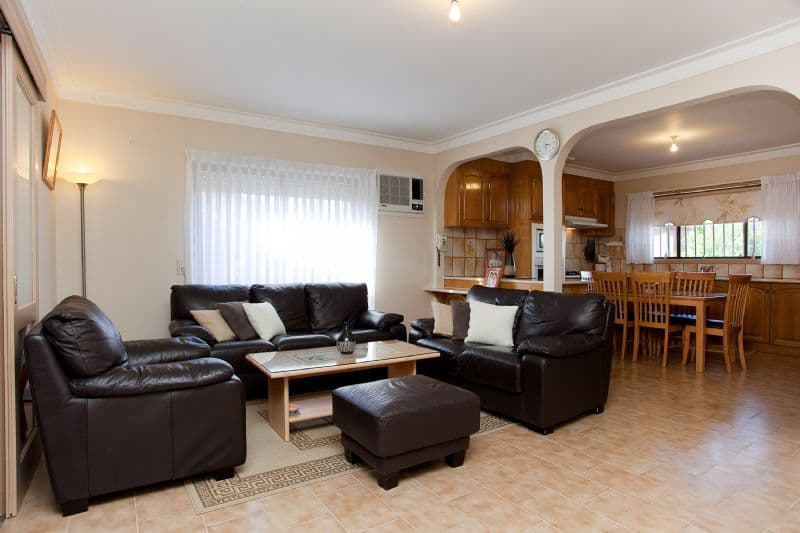 17 Coonawarra Drive, THOMASTOWN VIC 3074, Thomastown - Thumbnail 8