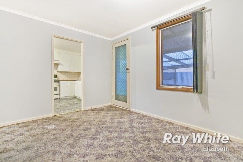 6 Chowilla Court, CRAIGMORE SA 5114, Craigmore - Thumbnail 4